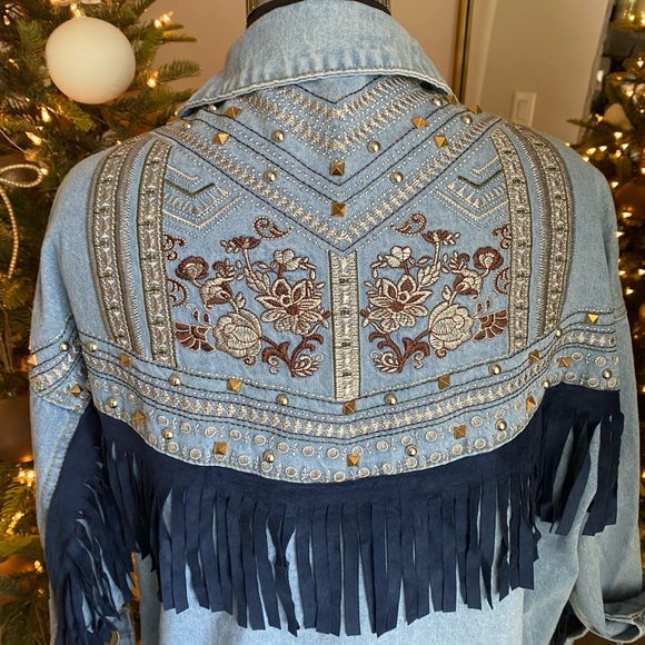 YIDULA - detailed stitching fringe jean jacket - Picture 7 of 9
